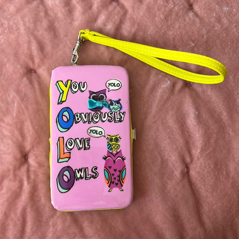 Claire’s owl pouch/wallet